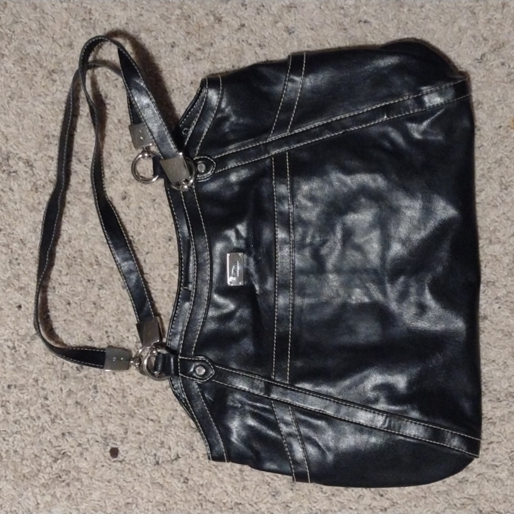 Black Liz & Co 16"x11" Leather Purse